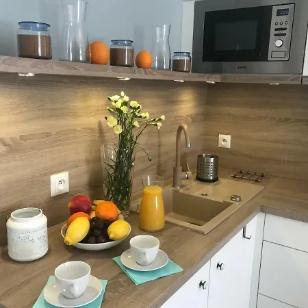 Apartament Inhome 2 *