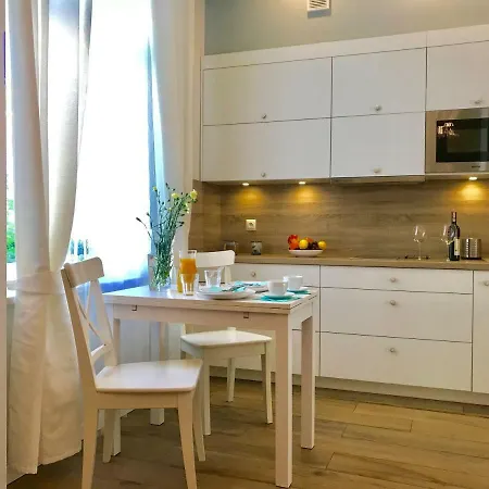 Apartament Inhome 2 *